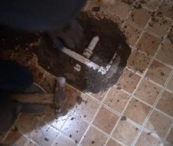 中方卫生间漏水维修公司为您分享下卫生间渗水如何处理及注意事项